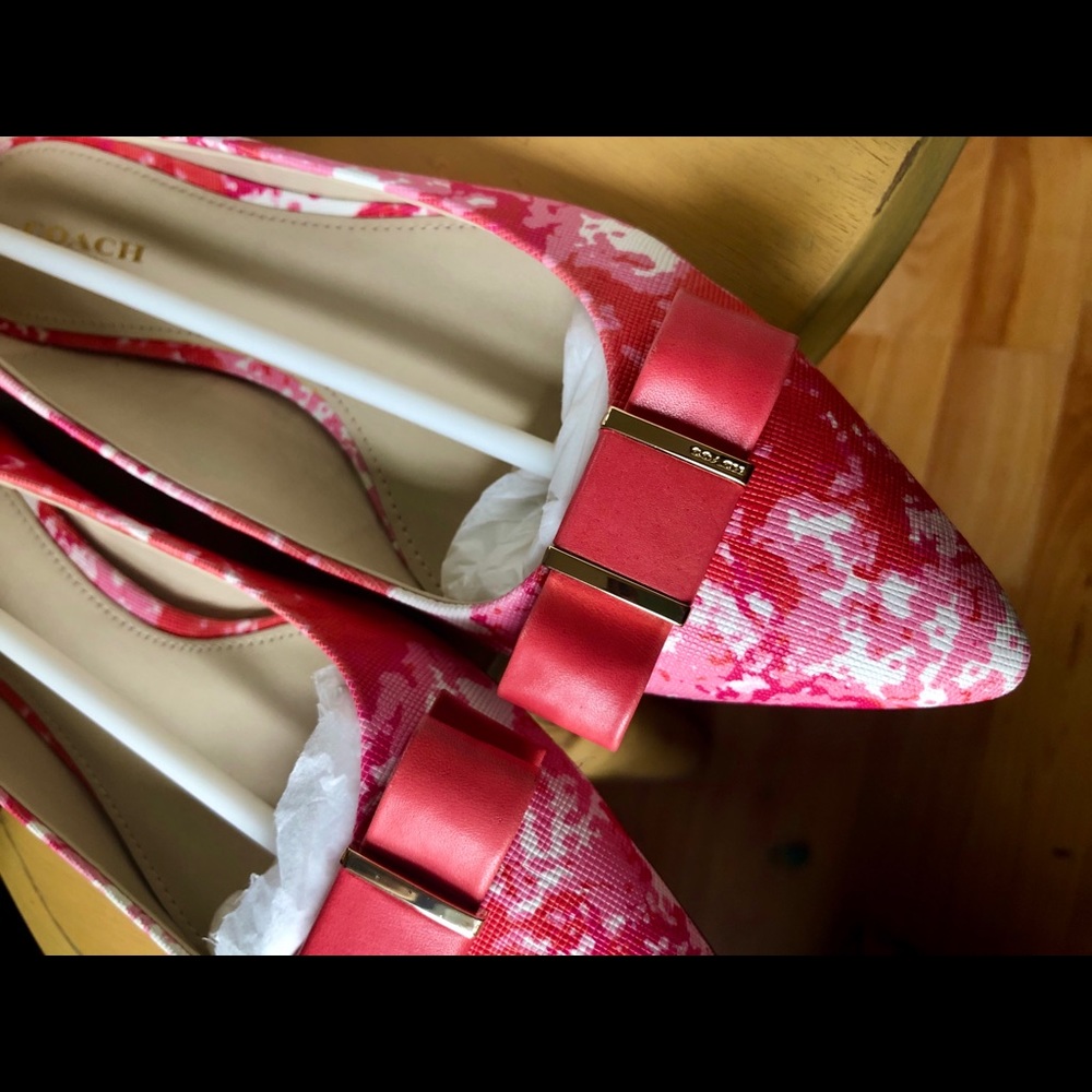 Coach Pink Red Floral Pointed Toe Bow Flats - Picture 2 of 8
